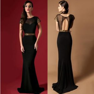 2016-2017 Vestidos longos e pretos baratos Crew A Line Floor Vestidos de noite Roupas femininas lantejoulas de pescoço de pescoço