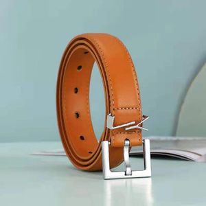 Cintos para mulheres Designers Luxurys Belt Solid Color com diamantes Trendy Business Metal Buckle Belt High Quality Moda Casual Versatil 304H
