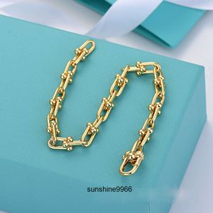 18k Gold Double U Shape Shape Charm Bracelet for Women Luxury Brand S925 Prazed Horse Shoes Shoes Designer OL