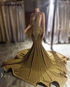 Sparkly Gold Diamonds Prom Dress Court Train Pärlor Kristaller Rhinestones Special Reception Evening Birthday Party Gown