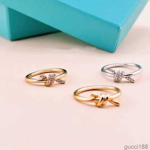 Designer Fashion TiffanyJewelry High Version V Gold T Home Twist Ring med 18K Rose Diamond Knot Wrapped Rope Par For Women 47M8 47M8 47M8