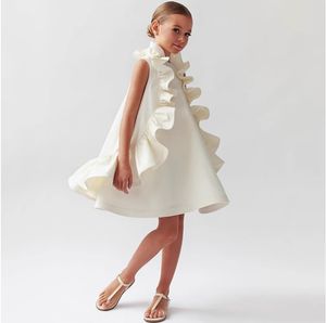 Sommarflickor Västklänningar Kids Sparor Falbala Princess Dress Fashion Children's Day Party Clothing Z8040