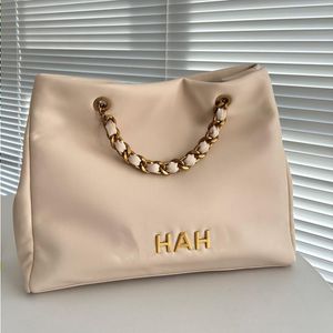10A Fashion Commuter Bag Bag Luxury Leather Women Shoulder Backpack Designer Tote Bag Hardware Bag Travel Logo Thick Metal Chain Handba Jtil