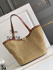 NEU LAFFIA WOVEN Tasche Hollow Mesh Niethandeinkaufstasche Seaside Holiday Beach Bag Leichte Luxus Luxus