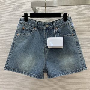 Kvinnors varumärke samma stil shorts 2024 Ny vår sommar mode byxor designer lyx kvinnor jeans 0510-17