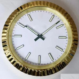 壁時計豪華な時計メタルファッションゴールデンブリーフアート大きな時計リビングルームサイレントクォーツリロジドレイドレッドホームデコレーションlu dhnso