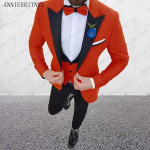 Мужские костюмы сплошной цвет апельсиновый случайный свадебный костюм для мужчин Slim Fit 3 Piece Groom Tuxedo Prom Party Jacket Blazer Sets Costume Homme de Luxe