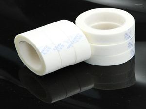 Falska ögonfransar 24pcslot Tape Breattable Nonwoven under Patch för professionell ögonfransförlängning3482037