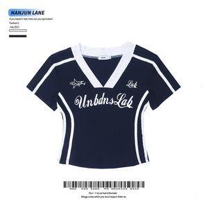 ヴィンテージカジュアルショートスリーブTシャツY2K服エモ美的女性レター印刷ゴシッククロップトップストリートウェアグランジベビーティー240510