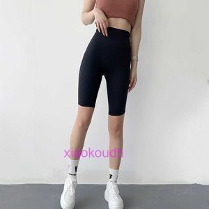 Lul Designer Comfortable Womens Sports Cycling Yoga Pants Shorts Same Style Pentagonal New No Awkward Line High Waisted Nude Tight Shorts