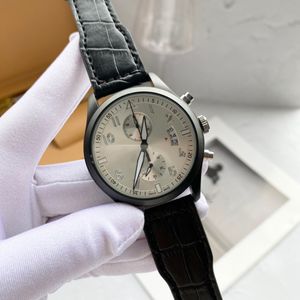 Luxus Honor wählen Sie Traubenserie Chronograph Mechanical Watch Men's Mode Hand Selection