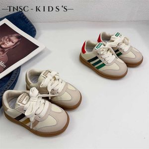 Sneakers 2024 Spring New Childrens 1-3-letnia chłopcy oddychanie Little White Buty Dziewczyny Sofe Sole Anti Slip Baby Walking H240510