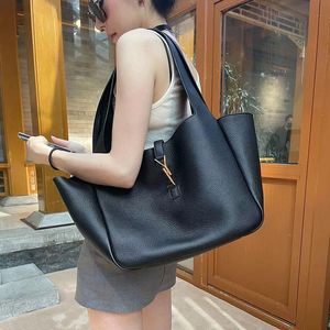 10a moda luksusowa klamra na ramię w torbie handlowym Pasek zakupowy skórzany Crossbody Black Bag 30x30 cm torebka torebki damskie torby sprzętowe Cla Ihtl