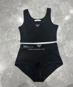 2024 Halter Designer Swimwears Frauen BodySuit v Hals Ein Stück Badeanzug Badeanzüge Damen Sexy Yoga Anzug Kleid BH Damen Damen Solid Vintage Femme T Shirt