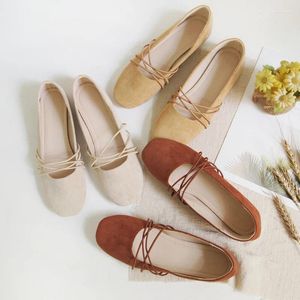 Lässige Schuhe Frauen Flats Aprikose gelbe reine Farbe plus kleiner Größe 33 34 Groß 43 44 45 Wildleder Lederspitz