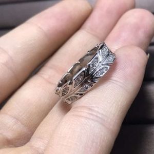 デザイナージュエリーTiffanyJewelry Tホーム精密高品質のつる葉リングファッショナブルでパーソナライズされたフルダイヤモンドリングと100パゴダ