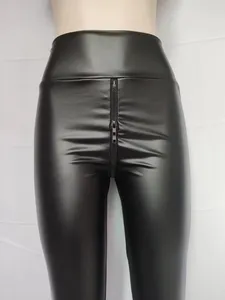 Frauenhose plus Größe sexy schwarzes rotes mattes Leder offener Schritt für Frauen exotische schlanke Kunsthose Wetlook Nachtclub Abnutzung 4xl