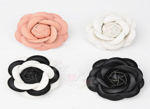 Charm Classic White Pink Black Camellia Pin Brooch PU Leather Flower Women Pin Brooch Suit Sweater Shirt Pin Brooch4706899