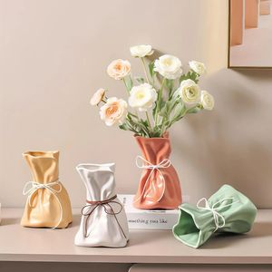 Paper Bag Vase White Ceramic Flower Unique Grab Crinkle Design Boho Decorative Vases for Modern Home Decor Wedding 240430