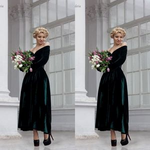 2019 Dark Green Velvet Evening Dress från axeln Långärmar En linjen Ankel längd Kvällskläder klänningar Promfestklänningar EN11109 272C