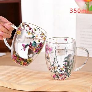 Şarap bardakları 350ml çift duvarlı kahve kupa açık cam fincan yapay çiçek desen ısı yalıtımlı su yeniden kullanılabilir el yıkama cam eşyaları