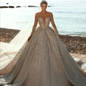 2024 Classic Ball Gown Arabic Dubai Wedding Dresses Scoop Long Illusion Sleeves Beads Sequins Bride Formal Gowns Robe Mariage Vestidos De Novia Customed