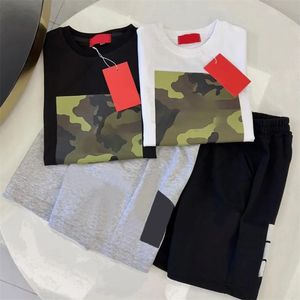 Abbigliamento per bambini estivi set di abbigliamento casual set da ragazzi da ragazzi tracce di ragazze con lettere per bambini per bambini pantaloni per bambini neonati bambini a manica corta set