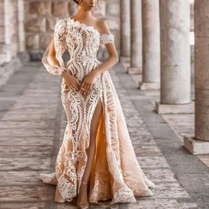 Graceful Champagne One Shoulder Thigh Slits Mermaid Wedding Dresses Long Sleeve Lace Appliques Overskirt Pearls Beach Bridal Gowns Robe 192e