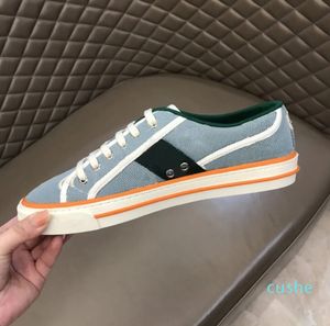 2024 Frauen echtes Lederdesign Sneakers Luxus Casual Schuh