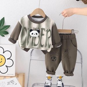 Zestawy odzieży 2024 Spring Korean Baby Baby Infant for Kids Casual Pullover Long Rleeve T-Shirts and Pants Boys 2 lata stroje