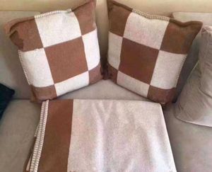 Lettera di cuscino e cashmere Caspette di coperta di divano a quadri morbidi in lana in pile coperte a maglia a maglieria1586163
