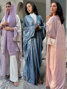 Ethnische Kleidung Ramadan Eid Shiny Batwing Satin Open Kimono Abaya Dubai Luxus 2024 Muslim Damen Abayas für Frauen Kaftan Kleid Islamische Kleidung T240510