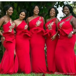 Kırmızı bir omuz denizkızı Afrika Nedime Elbiseleri 2022 Ruffles Bel Aplikes Boncuklu Altın Nedime Elbise Plus Boyutu Düğün Konuk G 186U