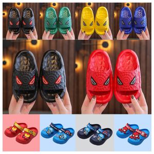 2024 neuer Top-Luxusdesigner Anti Slip Soft Soled Pantoffeln für Haushaltsjungen Sandalen für Kinder Innenräume Sommer Eltern-Kind-Sandalen