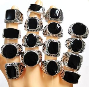 Lotes inteiros 30pcs Design Mix Black esmalte os anéis de tons de prata para homens Vintage Man Ring RETRO PUNK LIOLA DE JOIXAS PARTEME