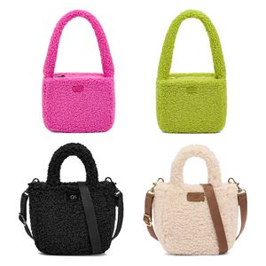 Designer Mini Ugg Womens Teddy Malibel axelväska 22 Nya produkter Mens Hot Fleece Lambool Adeline Sherpa Handbag Luxury Tote Clutch 250a