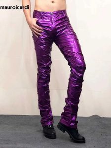 Calças masculinas Mauroicardi Green roxo reflexivo reflexivo e elástico de couro artificial masculino calças empilhadas calças de látex sexy