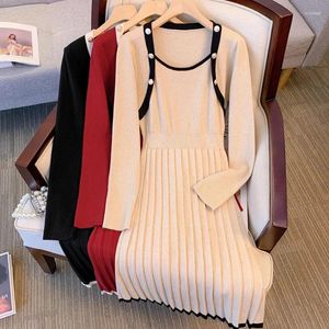 Casual klänningar Elegant midi stickad klänning för kvinnor 2024 Kvinnlig stor storlek 4xl Autumn Winter Warm Black Red Apricot Stripe Party Clothes