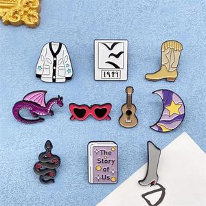 Brooches Fun And Cute Daily Necessities Shoes Clothes Sunglasses Metal Enamel Cartoon Dragon Badges Pins Jewelry Gift