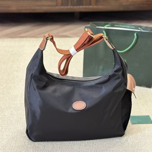 Lange hochwertige Umhängetasche Luxurys Designerin Frau Handtasche große Einkaufstaschen Totes Designer -Tasche Sling Bag Brieftasche an Umhängetasche Strandtasche