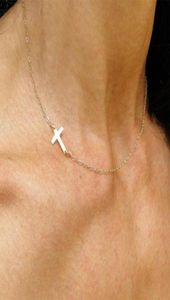 Minimalistyczny złoty srebrny łańcuch kolorów krzyżowy Naszyjnik dla kobiet proste zużycie boczne małe kołniery wisiorek dławiki 2774822