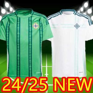 2024 Irlanda do norte da Irlanda Europeia Jerseys Men Set Kit Kit Uniform 2025 Divas Charles Evans 24 25 Camisa de futebol Charles Ballard Best Brown Home Away Away