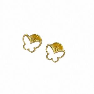 S925 Sterling Sier Sweet Butterfly Stud Küpe Kadınlar İçin Lüks Marka Yonca Kabuğu Kısa Gerili Bileklikler Kolye Küpe Hediye Z95K#