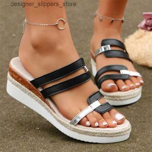 Slippers 2024 New Summer Ueteey Designer Wedge Sandals Sapatos de plataforma feminina aberta Fashion Fashion Slippers Plus Tamanho 36-43 Sapatos femininos Q240511