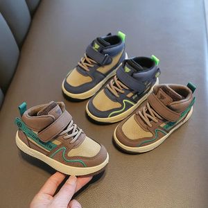Size 2132 Children Casual Breathable Running Sneakers Girls Boys Kids Wearresistant Light Shoes Baby Nonslip Toddler 240430