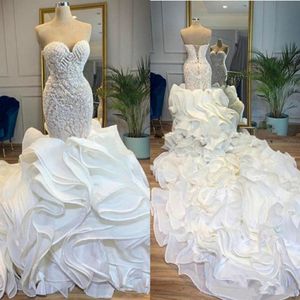 Cascading Ruffles Cathedral Train Mermaid Wedding Dresses 2020 Sweetheart Corset Back Pärled Work Arabic Church Plus Size Wedding Gown 286K