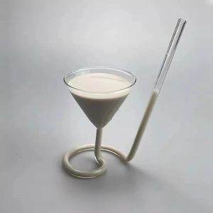 Stile creativo del vetro di vino personalizzato Bellissimo cocktail a spirale Straw coda lunga 240428