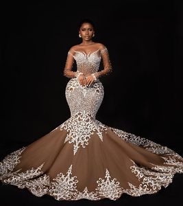 Luxuriöse afrikanische Meerjungfrau-Spitze Brautkleider Applikationen Glitzer Perlen Langarme ASO EBI-Stil Erstaunliche Brautkleider Back-up Dunkle Nackt Vestido de Novia