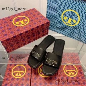 Torybutch Sandals 17 컬러 여성 여성 클래식 Tori Birch Sandal 플랫폼 샌들 가죽 디자이너 더블 태즈 슬리퍼 Dhgate 플랫 슬라이드 공장 로퍼 신발 195