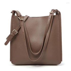 Bolsas de ombro Trendes Bolsa macia para mulheres 2024 Bolsas de luxo de grande capacidade mulher designer de crossbody, mulheres portáteis, senhoras